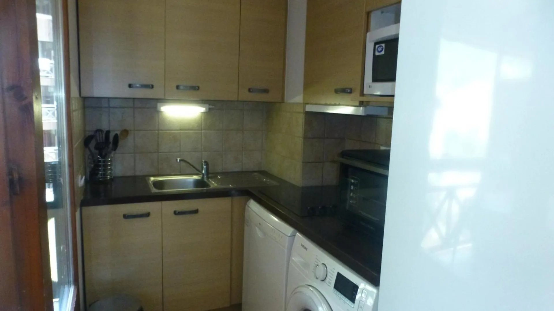 Charmant Studio A Brides-Les-Bains, Residence Cybele, 4 Pers, Balcon, Parking, Wifi Inclus - Fr-1-512-48 Brides-les-Bains